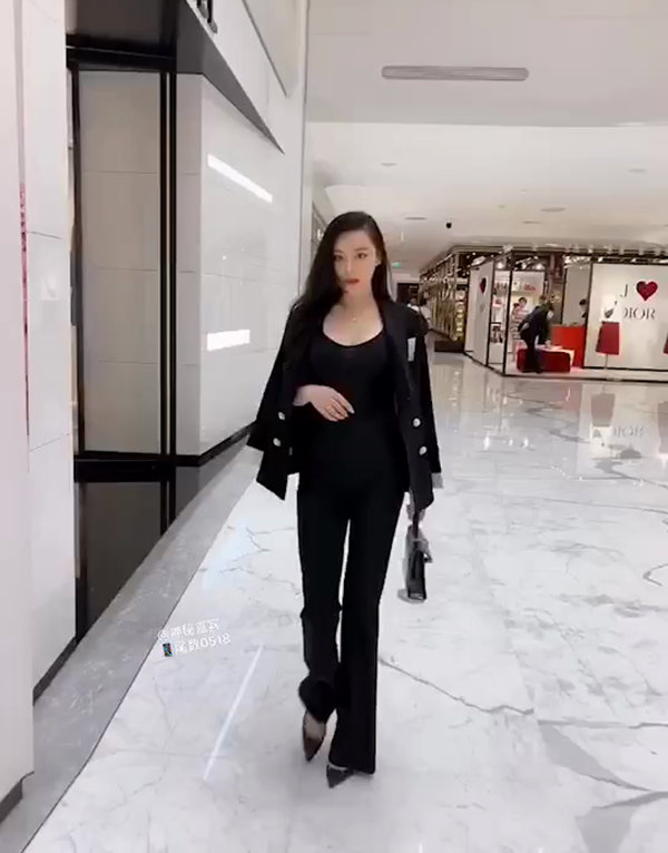 洛杉矶美女伴游